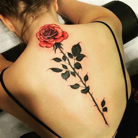 tatuagem nas costas sexy|Tatuagens femininas nas costas